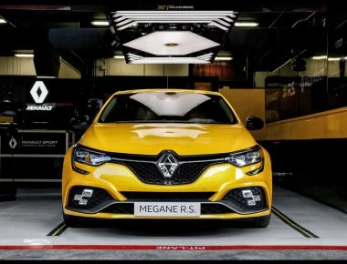 Εντυπωσιάζει το νέο Megane R.S Trophy(φωτο)